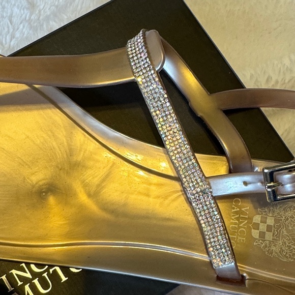 Vince Camuto Metallic Sandals - Shimmering Rose Gold NEW - Picture 3 of 4